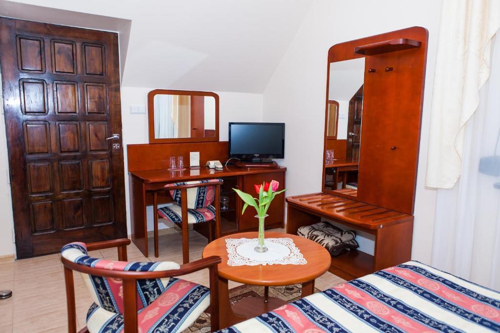 Hotel Rebajlo Pila Room photo